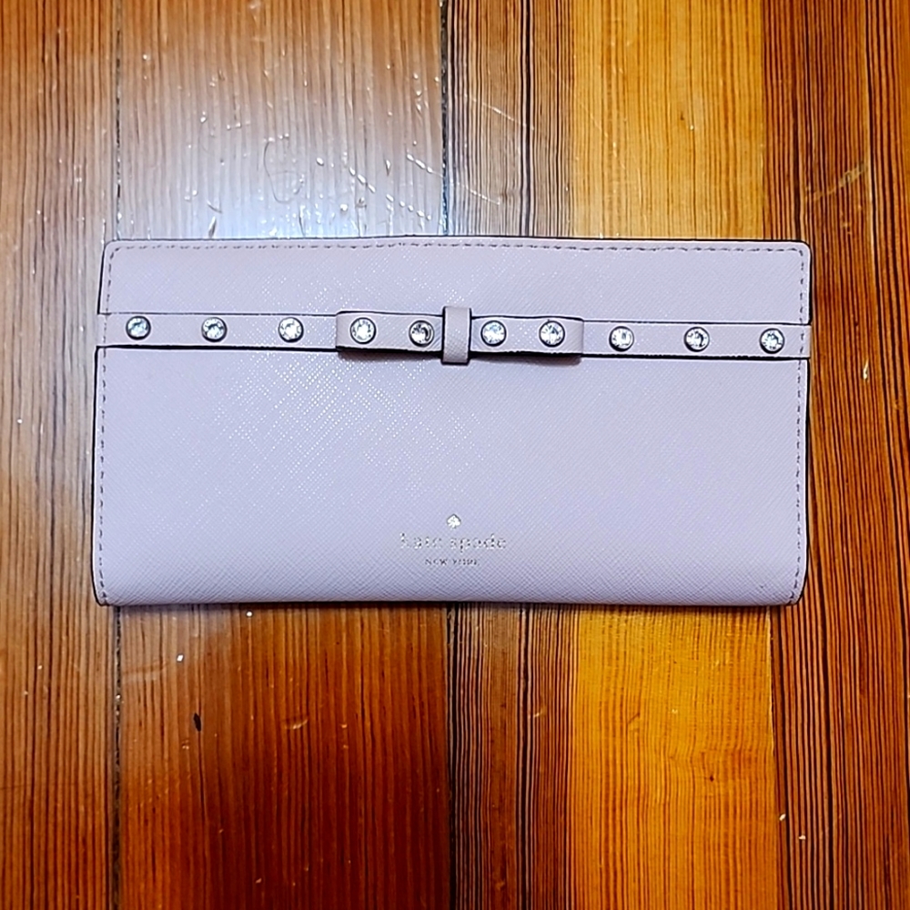 Kate spade pink wallet with coins compartment